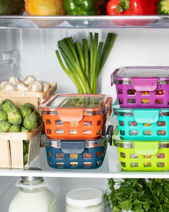 Gut aufgeräumter Kühlschrank mit tollen Lebensmitteln